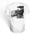 Unisex Premium-Shirt von Banpuku mit schlichtem Design, Blick auf den Rücken, aus hochwertigem Material, auf hellem Hintergrund.